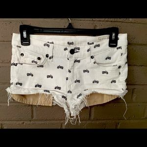 Rag & Bone  Moto print short jean shorts 24